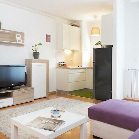 Cute And Sunny Studio In Zagreb With Balcony & Free Parking Exteriör bild