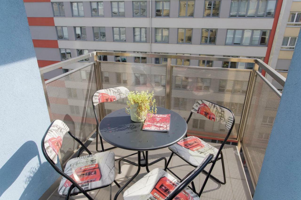 Cute And Sunny Studio In Zagreb With Balcony & Free Parking Exteriör bild