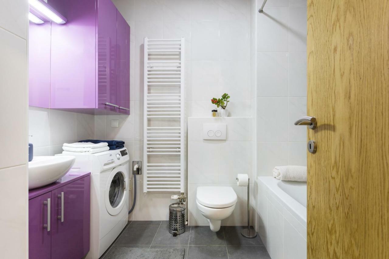Cute And Sunny Studio In Zagreb With Balcony & Free Parking Exteriör bild